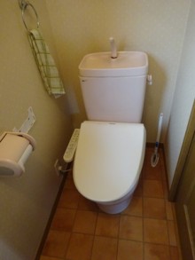 LIXIL リフォレL型手洗いカウンター付でスッキリ広々トイレに LIXIL リフォレL型手洗いカウンター付でスッキリ広々トイレに